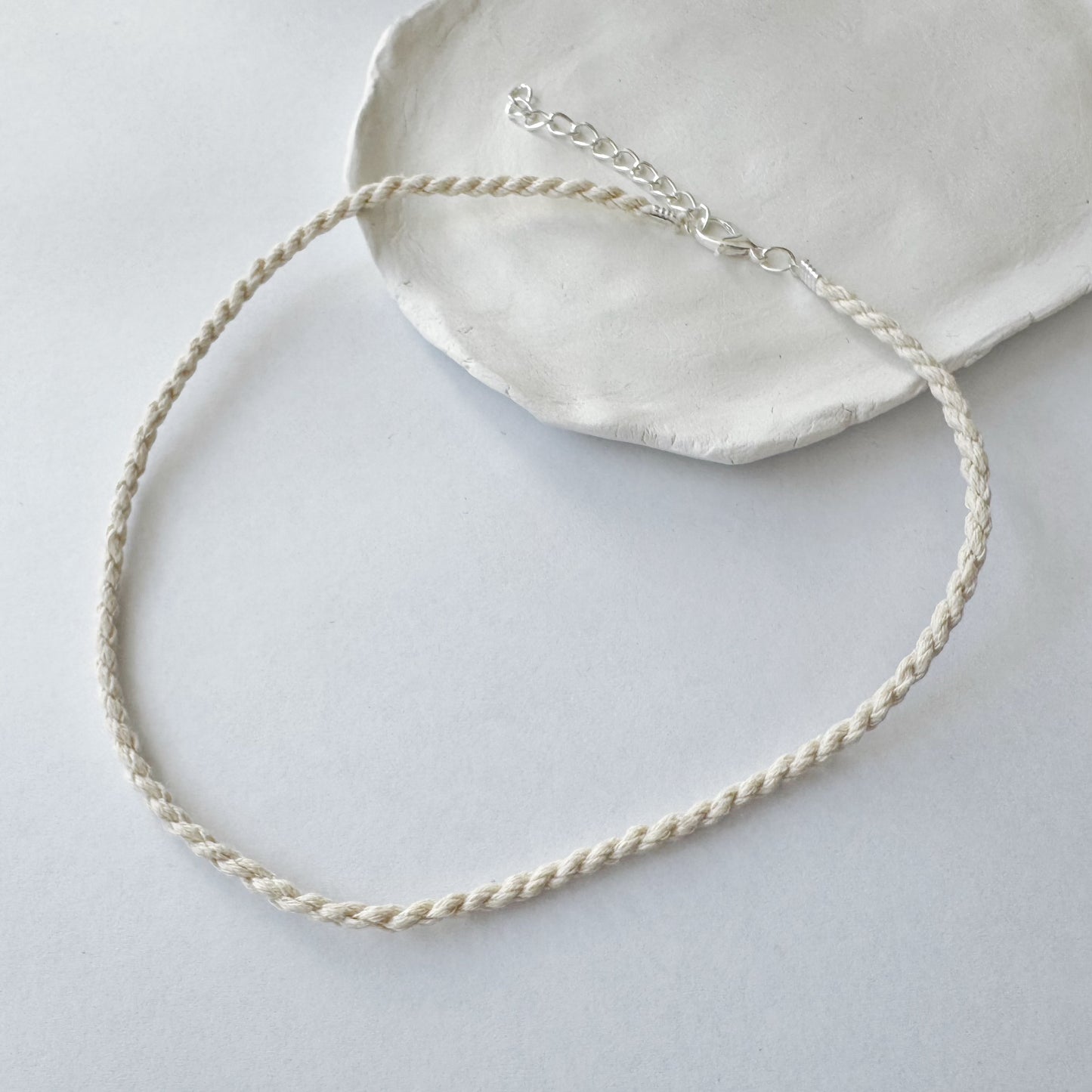 Colorful Rope Necklace – Minimalist Everyday Style