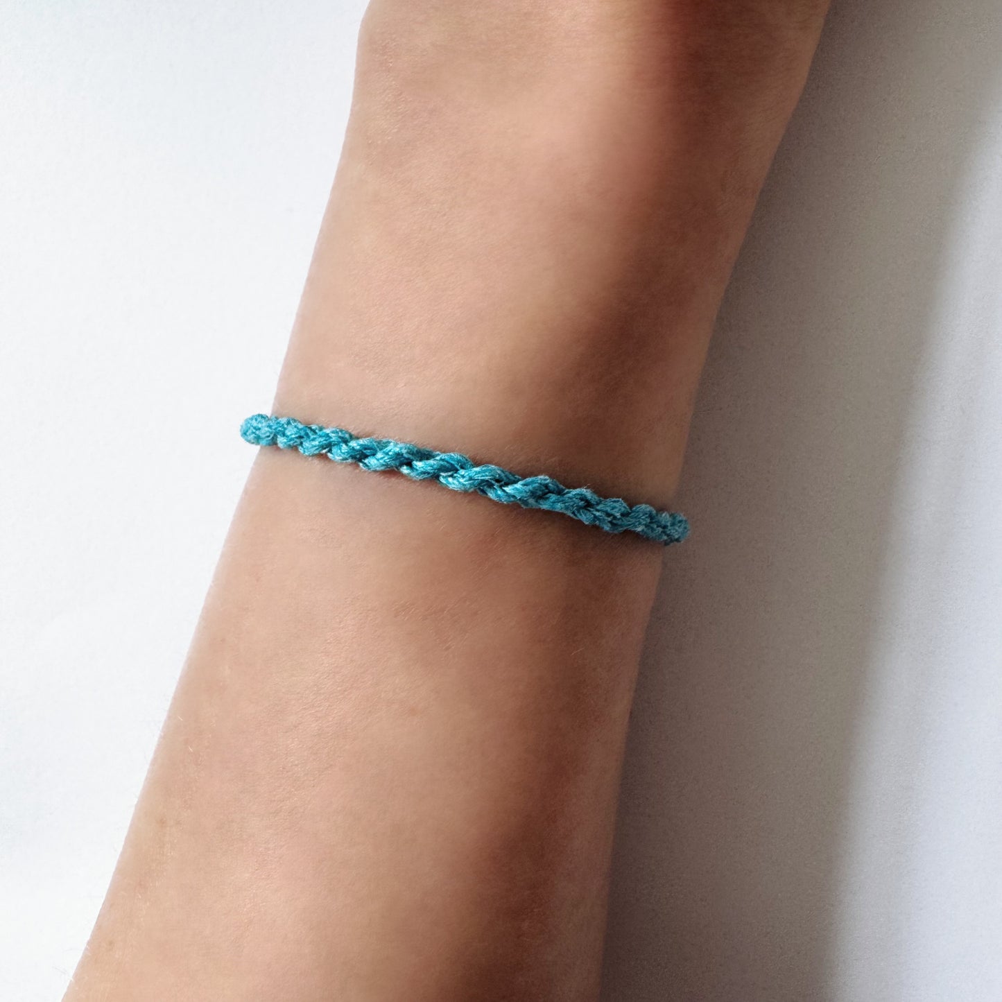 Colorful Rope Bracelet – Minimalist & Fun