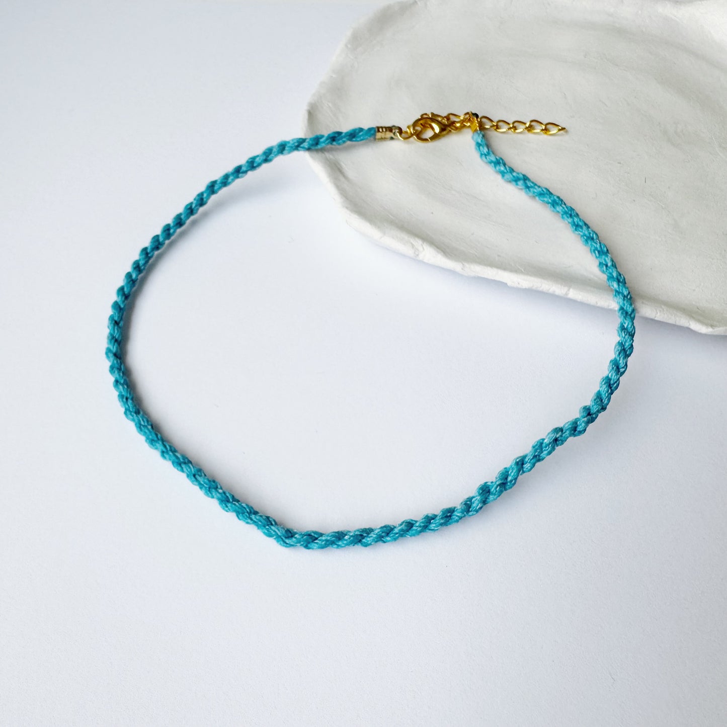 Colorful Rope Necklace – Minimalist Everyday Style